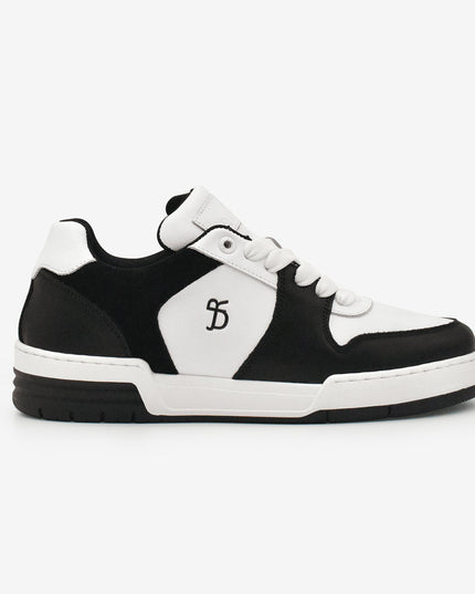 D98 - Black/White