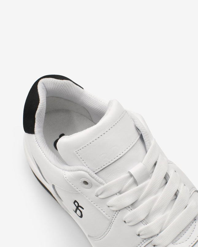 D98 - White/Black